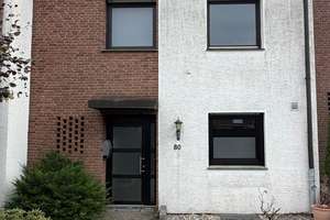 Top Gelegenheit für Familien: Reihenmittelhaus in Bochum-Weitmar-Mark – Die vollständige Adresse der Immobilie erhältst du vom Anbieter., 44795 Weitmar-Mark, Bochum – Vorschaubild 2