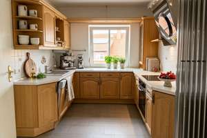 Gepflegtes Doppelhaus mit lichtdurchflutetem Wohnbereich und modernisiertem Wohnkomfort! – 9599 Freiberg – Vorschaubild 12