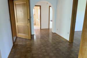 4-Zimmer-Wohnung im EG mit überdachter Terrasse, Gartenanteil und Garage – Die vollständige Adresse der Immobilie erhältst du vom Anbieter., 83083 Riedering – Vorschaubild 8
