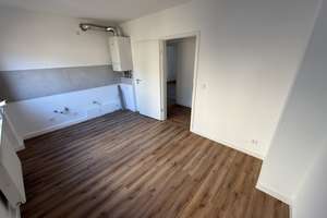 Helle 3-ZKBB (75 m²) nahe Rheinufer in Wiesbaden Biebrich – Die vollständige Adresse der Immobilie erhältst du vom Anbieter., 65203 Biebrich, Wiesbaden – Vorschaubild 3