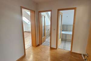 Helle DG-Wohnung mit Galerie, ca. 64 m² WZ, Kamin, Gäste-WC, gr. Balkon, Lift, SP mgl. – Die vollständige Adresse der Immobilie erhältst du vom Anbieter., 4103 Zentrum-Südost, Leipzig – Vorschaubild 15