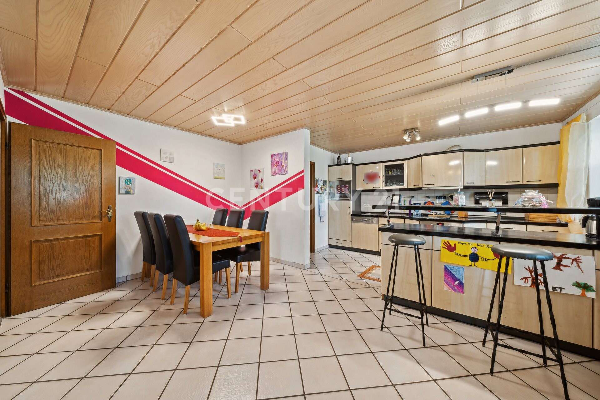 Immobilie in Niederviehbach - Ihr neues Zuhause in idyllischer Hanglage – viel Platz zum Leben und Wohlfühlen - Bild 2