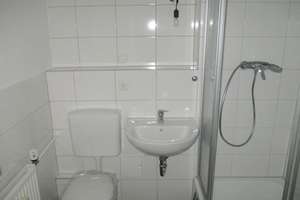 Klein + FEIN = DEIN! 1 Zimmer mit Balkon + Aufzug + separate Küche + Duschbad + Abstellraum – Kurt-Schumacher-Straße 12, 38102 Viewegsgarten-Bebelhof, Braunschweig – Vorschaubild 6