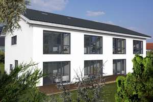 Nachhaltig wohnen mit Zukunft – QNG-zertifiziertes Reihenmittelhaus in moderner Holzbauweise