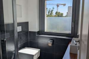Helle 2-Zimmer-Wohnung mit Balkon, Elbblick & EBK in Buckau (Engpa Zuhause mit 2 Zimmern in Magdebur – Die vollständige Adresse der Immobilie erhältst du vom Anbieter., 39104 Buckau, Magdeburg – Vorschaubild 3