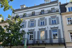 Pariser Flair & Design: Einzigartige ETW in der Taunusstraße von PRIVAT – Die vollständige Adresse der Immobilie erhältst du vom Anbieter., 65183 Nordost, Wiesbaden – Vorschaubild 1
