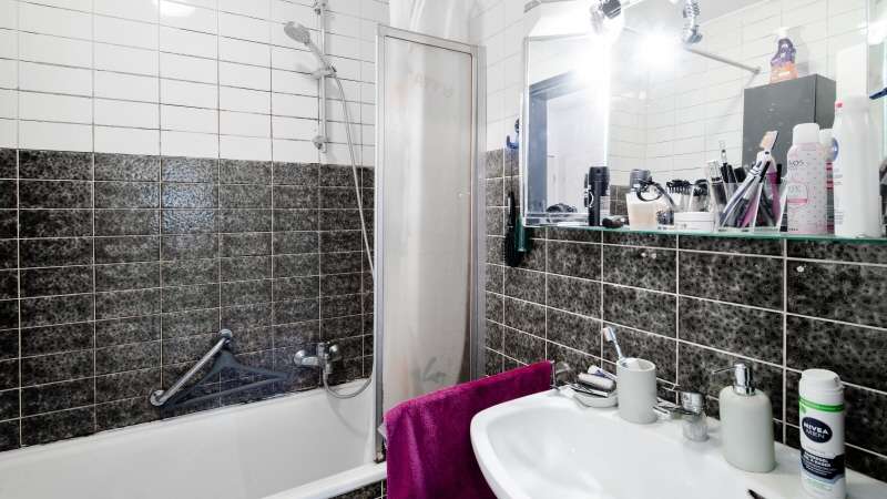 Immobilie in Kerpen - Lichtdurchflutete 3-Zimmer-Wohnung in Kerpen-Buir - Bild 1