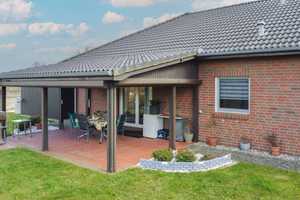 Malerischer Feldblick: Gepflegter Bungalow mit Garten, einer Garage und einem Carportstellplatz – Nordwestmecklenburg (Kreis) – Vorschaubild 5