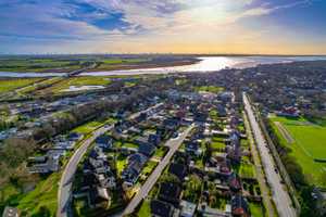 Vielseitiges EFH in Tönning: 194 qm, 9 Zi., 6 Bäder & S/O-Terrasse! Nahe der Eider & dem Wattenmeer! – Nordfriesland (Kreis) – Vorschaubild 16