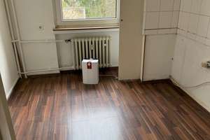 RESERVIERT ! Helle 2 Zimmer KDB Wohnung im Südostviertel