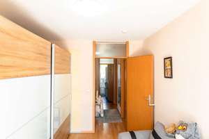 Modernes 5,5-Zimmer-Familienhaus mit Energieklasse A | Sauna | Süd-Terrassse | Carport – Die vollständige Adresse der Immobilie erhältst du vom Anbieter., 75179 Nordstadt, Pforzheim – Vorschaubild 3