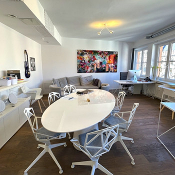 STOCK - helle Büroräumlichkeiten | gute Sichtbarkeit | zentrale Lage