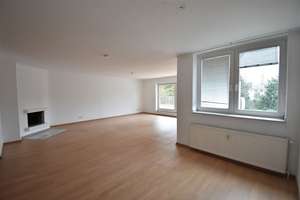 40 qm Terrasse! 4-Zimmer-Wohnung  mit EBK, Kamin & Doppelgarage für gehobene Ansprüche – Niederrheinstraße 16a, 40474 Stockum, Düsseldorf – Vorschaubild 4