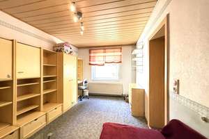 Familienidyll in ruhiger 
Top-Lage von Friedersdorf 
6 Zimmer und 2 Bäder 
auf ca. 131 m² Wohnflä – Sandbergweg 10, 6774 Friedersdorf – Vorschaubild 27