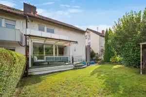 Familientraum mit tollem Garten in attraktiver Lage – Ludwigsburg (Kreis) – Vorschaubild 2
