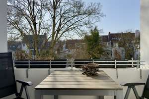 KLEEFELD: Charmante 4-Zi. Altbau, 2 Balkone, Dielen- u. Terrazzoboden, Tageslicht-Bad u. Einbauküche – Die vollständige Adresse der Immobilie erhältst du vom Anbieter., 30625 Kleefeld, Hannover – Vorschaubild 4