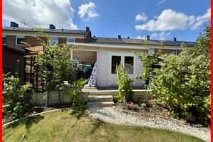 ***Reserviert***
Stilvoll modernisiertes Reihenhaus mit schönem Garten, Kaminofen und PV-Anlage! – Heinsberg (Kreis) – Vorschaubild 15