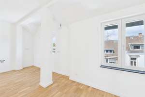 Stilvoll & frisch sanierte Altbau DG-Wohnung in bester Lage von Krefeld-Bockum (KfW70) – Die vollständige Adresse der Immobilie erhältst du vom Anbieter., 47800 Bockum, Krefeld – Vorschaubild 8