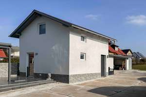 Attraktives Wohnpaket: Saniertes Zweifamilienhaus + Nebengebäude als eigene Einheit in Staffelbach – Die vollständige Adresse der Immobilie erhältst du vom Anbieter., 96173 Oberhaid – Vorschaubild 23