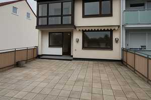 3-Zimmer Wohnung, modernisiert, Bremen Walle (WG geeignet) – Wartburgstraße 1, 28217 Bremen – Vorschaubild 1