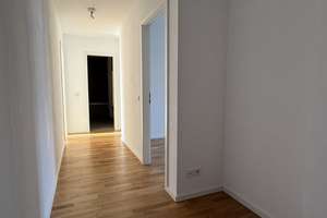 Praktisch geschnittene 4-Raum-Wohnung mit moderner Einbauküche und Balkon – Schweriner Straße 41, 1067 Wilsdruffer Vorstadt/Seevorstadt-West, Dresden – Vorschaubild 7