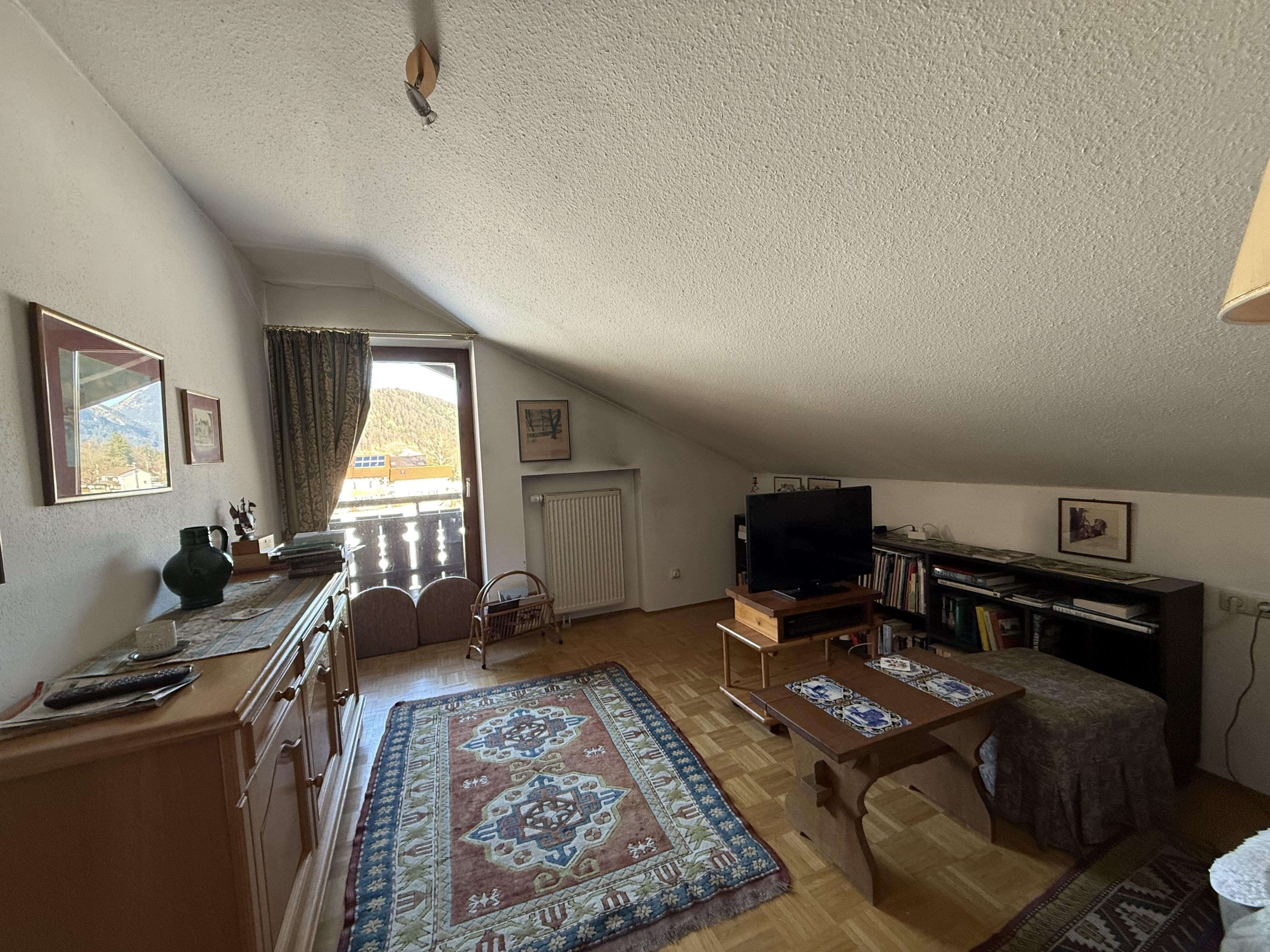 Immobilie in Oberau - Großzügige Dachgeschosswohnung mit Flair - Bild 8