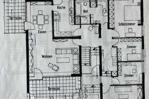 Individuelles Wohnhaus in bester Lage direkt am Waldrand – Bergwaldstrasse 11, 75391 Calw (Kreis) – Vorschaubild 2