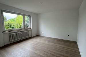 +++ Top sanierte 2 Zi. Whg. mit Balkon, komplett renoviert, Tageslichtbad, u.v. mehr +++ – Beethovenstraße 250, 42655 Ohligs/Aufderhöhe/Merscheid, Solingen – Vorschaubild 7