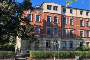 Großzügige DG-Wohnung, 2-Zimmer, Tageslichtbad, EIGENNUTZ oder KAPITALANLAGE – Ahornstraße 64, 9112 Kaßberg, Chemnitz – Vorschaubild 3