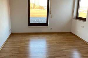 Großzügige und helle Galeriewohnung in grüner Lage – Dorfstr. 6, 85567 Grafing bei München – Vorschaubild 4