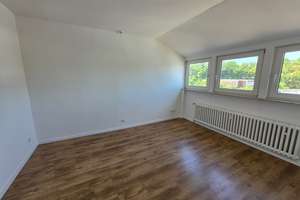 Große Dachgeschosswohnung in Schalke zu vermieten – Haldenstr. 58, 45881 Schalke, Gelsenkirchen – Vorschaubild 8