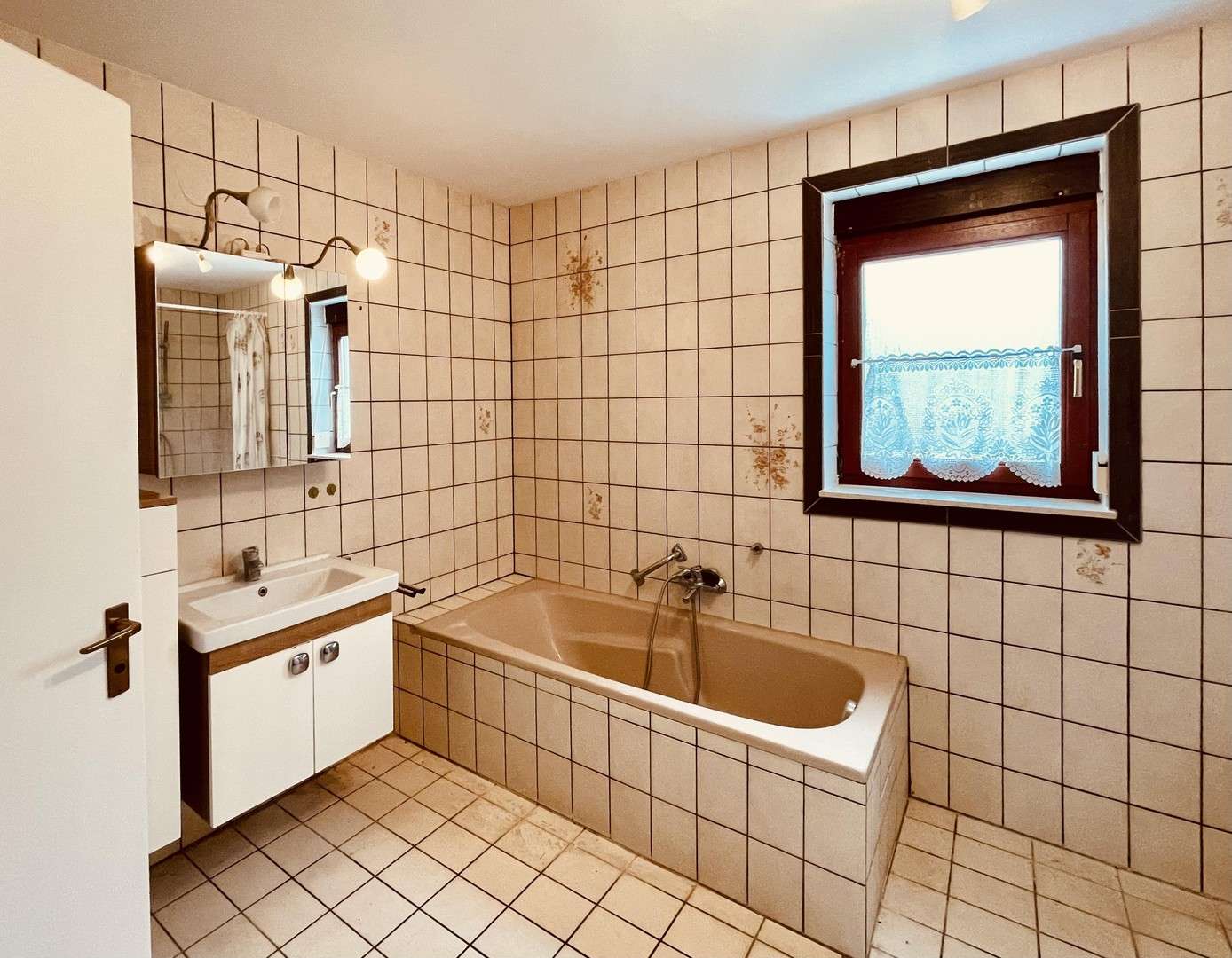 Immobilie in Simmozheim - Mehrgenerationenhaus in Toplage Simmozheim - 190 m², Fußbodenheizung, Superdämmung - Bild 9