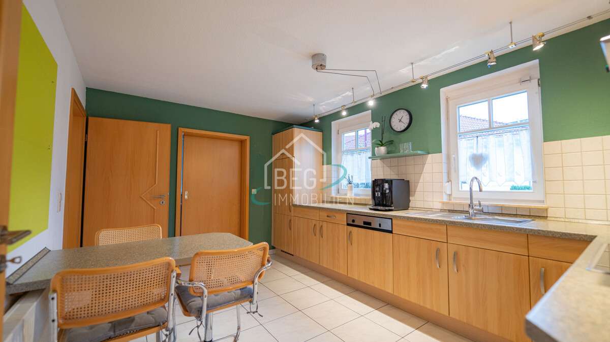 Immobilie in Stimpfach - Familienfreundliches Einfamilienhaus  mit Garten, Terrasse und Doppelgarage - Bild 8