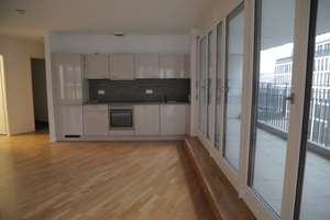 Lichtdurchflutete 3-Zi.-Wohnung mit zwei Balkonen und Stellplatz – exklusiv & komfortabel wohnen – Mailänder Platz 19, 70173 Europaviertel, Stuttgart – Vorschaubild 5