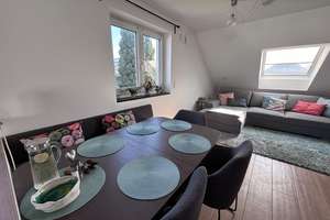 Sehr schöne, neuwertige 3-Zimmer Maisonette Wohnung auf 2 Etagen in Puchheim-Ort m. Balkon & Garage – Hügelstraße 8, 82178 Puchheim – Vorschaubild 3