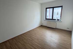 geräumige Mehrzimmer Wohnung – Hainstr. 104, 9130 Sonnenberg, Chemnitz – Vorschaubild 2