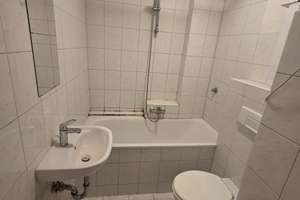 Helle 2-Zimmer-Dachgeschosswohnung in attraktiver Lage von Köln-Deutz – Tempelstraße 57, 50679 Deutz, Köln – Vorschaubild 5