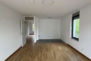 3-Zimmer-Wohnung mit großem Balkon in München-Lerchenau – Die vollständige Adresse der Immobilie erhältst du vom Anbieter., 80935 Lerchenau-Ost, München – Vorschaubild 3