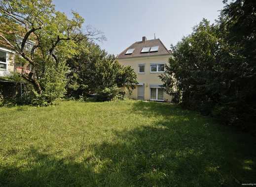 Baugrundstück für ein EFH oder eine DHH in ruhiger, gewachsener, sonniger Lage direkt am Westpark!