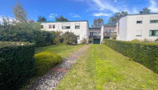 Bild von WI-Biebrich: Back to the seventies! Charakterstarkes "Split-Level-Haus" für die ganz große Familie.