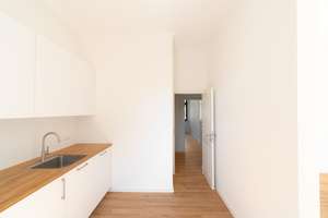 Frisch renovierte Altbauwohnung. Nagelneue EBK und Designbelag, Balkon, Wanne, etc. – Hans-Sachs-Straße 38, 1129 Pieschen-Nord/Trachenberge, Dresden – Vorschaubild 8