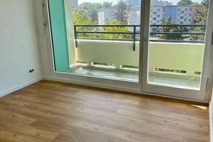 Helle, 2023 sanierte 4-Zimmer-Wohnung im 4. OG mit Balkon & Pool in Mainz-Mombach – Westring 257, 55120 Mombach, Mainz – Vorschaubild 4