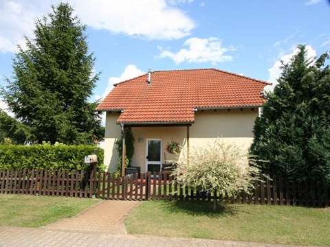 Einfamilienhaus Mit Garten In Wunderschoner Eigenheimsiedlung