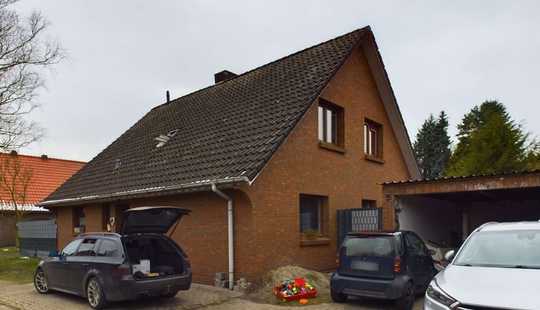 Bild von Charmantes Zweifamilienhaus: modernisiertes Dachgeschoss & gestaltbares Erdgeschoss!