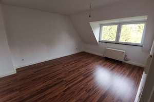Ansprechende Dachgeschoss (3,5 Zimmer) in GE-Bülse – Die vollständige Adresse der Immobilie erhältst du vom Anbieter., 45896 Scholven, Gelsenkirchen – Vorschaubild 4