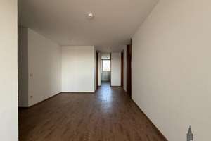 Ihr Zuhause | NEU positioniert: 3-Zimmer, Aufzug, 2 Balkone, tolle Aussicht - jetzt inkl. TG – Die vollständige Adresse der Immobilie erhältst du vom Anbieter., 81477 Solln, München – Vorschaubild 4