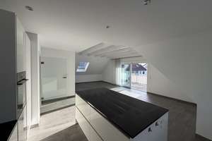 Moderne, sehr hochwertig ausgestattete 4,5 Zimmer-DG-Wohnung * EBK * großer Balkon * TG-Stellplatz – 71069 Sindelfingen – Vorschaubild 6