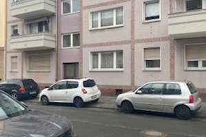 Renovierte 3 Z Wohnung im Erdgeschoss mit Garage