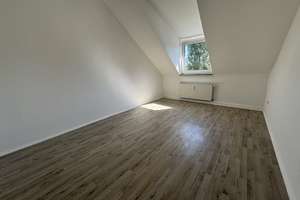 *2 Zimmer im stilvollen Altbau Dachgeschoss* – Mülheimer Straße 382, 46045 Dümpten, Oberhausen – Vorschaubild 3