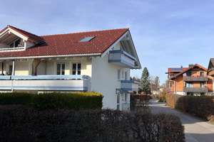 Einmalige Gelegenheit
Charmantes Reihenendhaus mit DG. Studio Hochgratblick Bestlage von Oberstaufe – Die vollständige Adresse der Immobilie erhältst du vom Anbieter., 87534 Oberstaufen – Vorschaubild 1